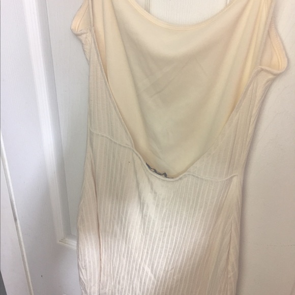 Ribbed backless dress - Picture 2 of 2